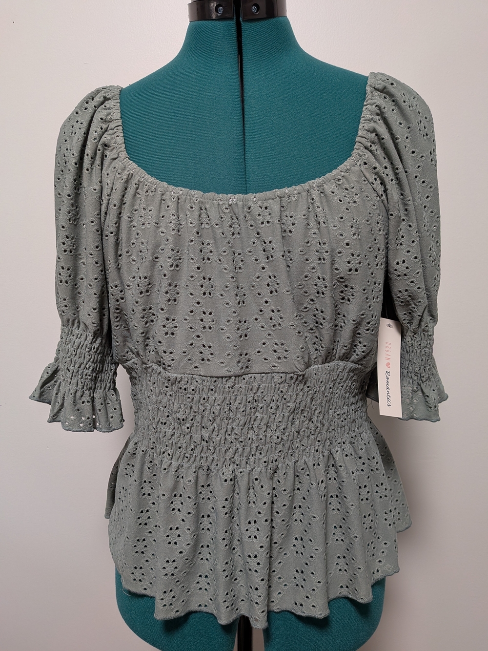 Urban Romantics NWT Sage Green Eyelet Lace Smocked Peplum Peasant Top L